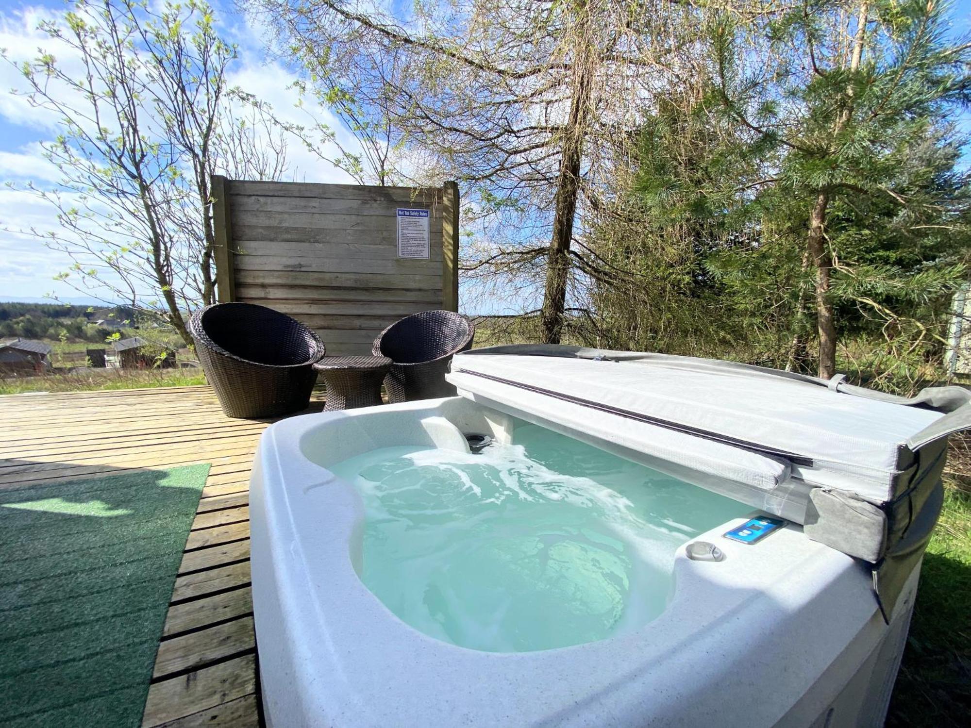 Blair Tiny House With Private Hot Tub - Fife - Loch Leven - Lomond Hills Villa Дънфърмлин Екстериор снимка